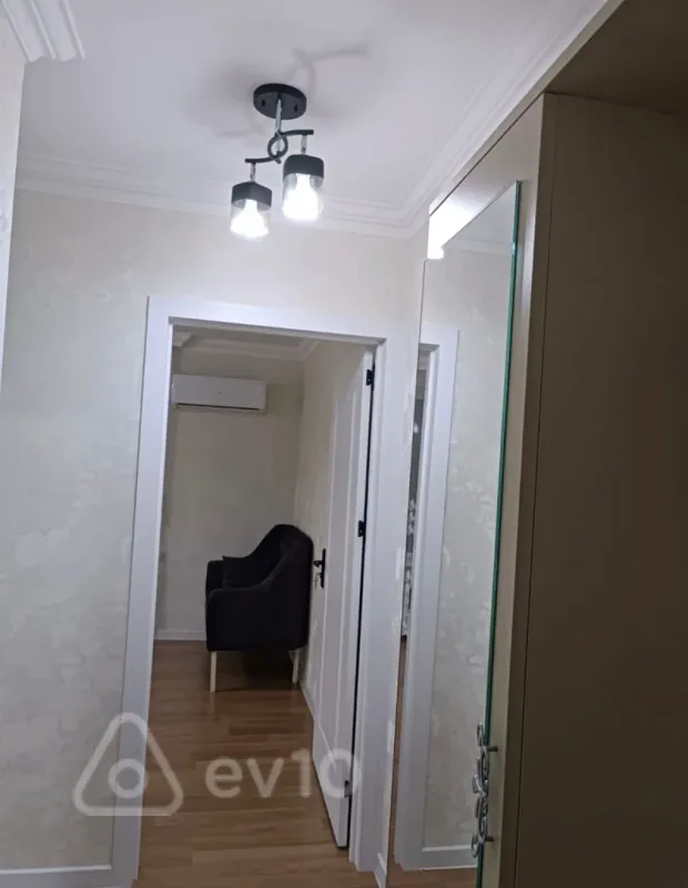Satılır 2 otaqlı köhnə tikili 36 m²