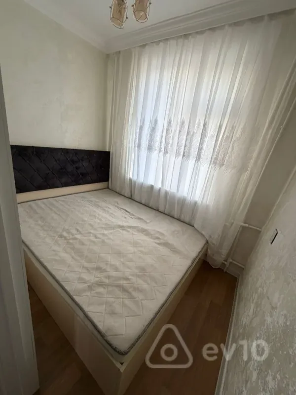 Satılır 2 otaqlı köhnə tikili 36 m²
