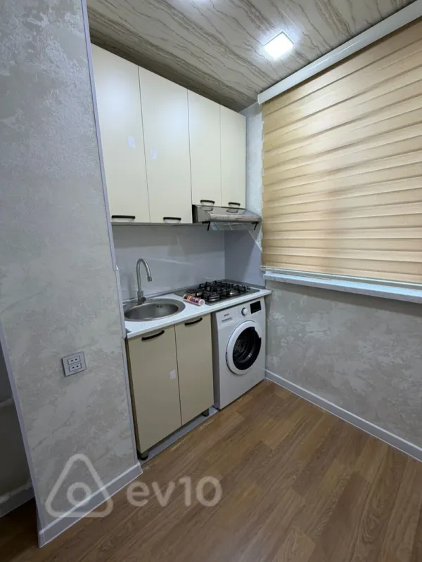 Satılır 2 otaqlı köhnə tikili 36 m²