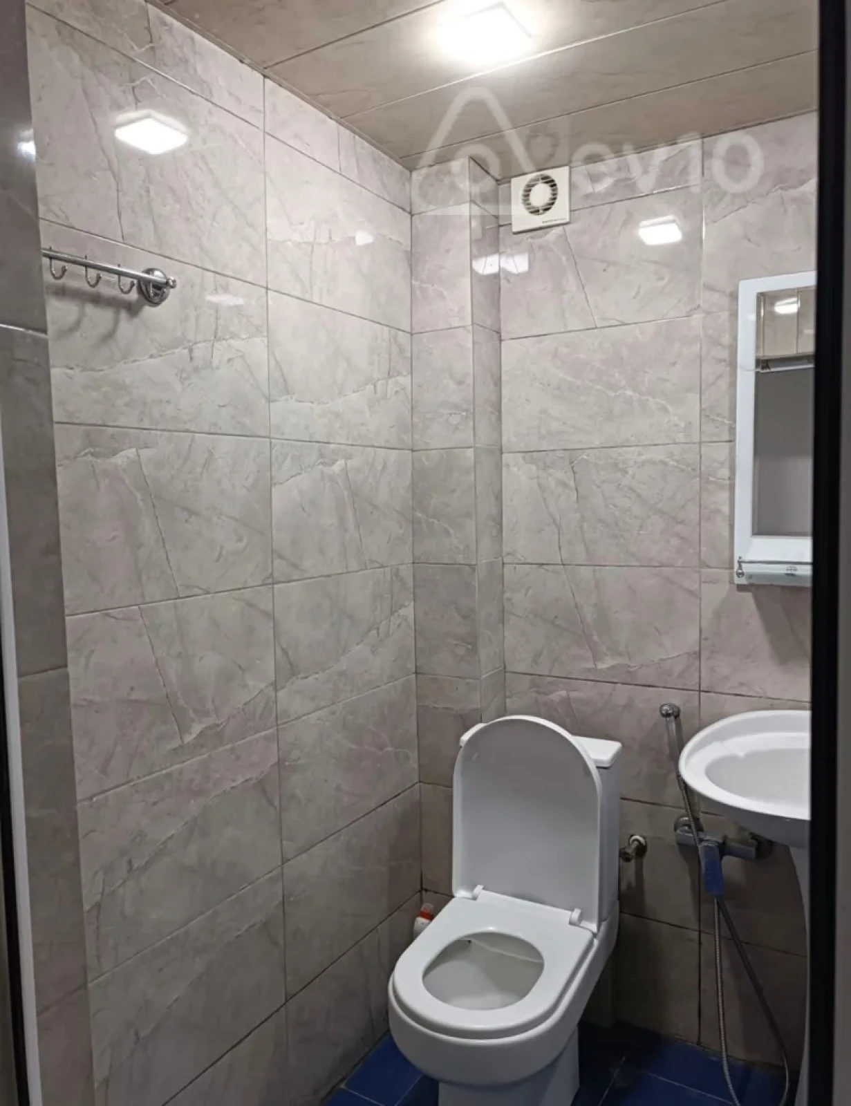 Satılır 2 otaqlı köhnə tikili 36 m²