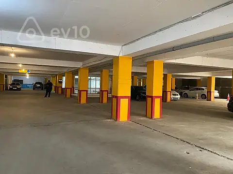 Satılır 4 otaqlı yeni tikili 186 m²