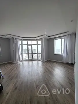 Satılır 2 otaqlı yeni tikili 90 m²