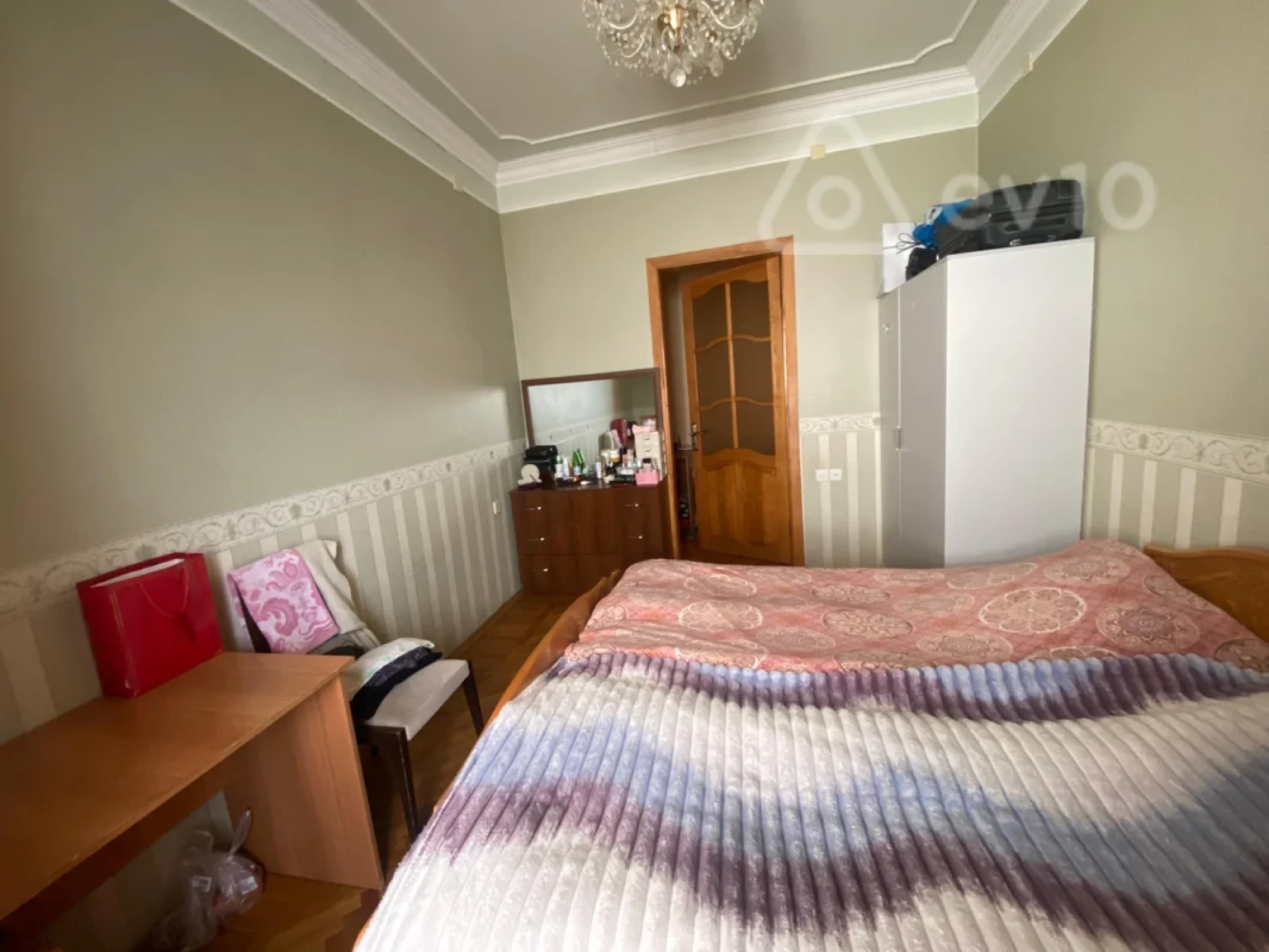 Kirayə verilir 2 otaqlı köhnə tikili 80 m²
