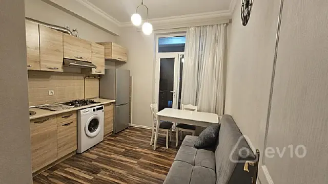 Kirayə verilir 3 otaqlı yeni tikili 80 m²