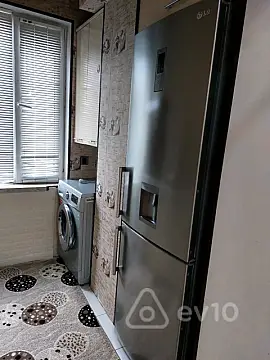 Kirayə verilir 2 otaqlı köhnə tikili 50 m²