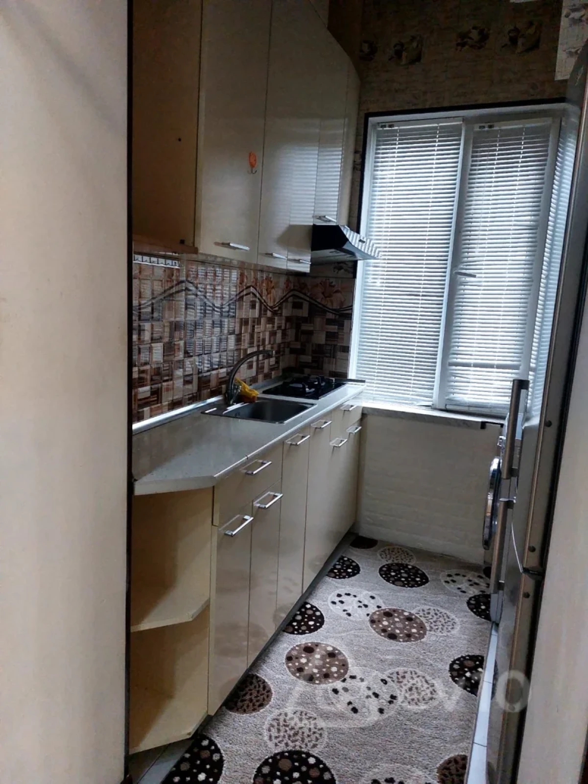 Kirayə verilir 2 otaqlı köhnə tikili 50 m²