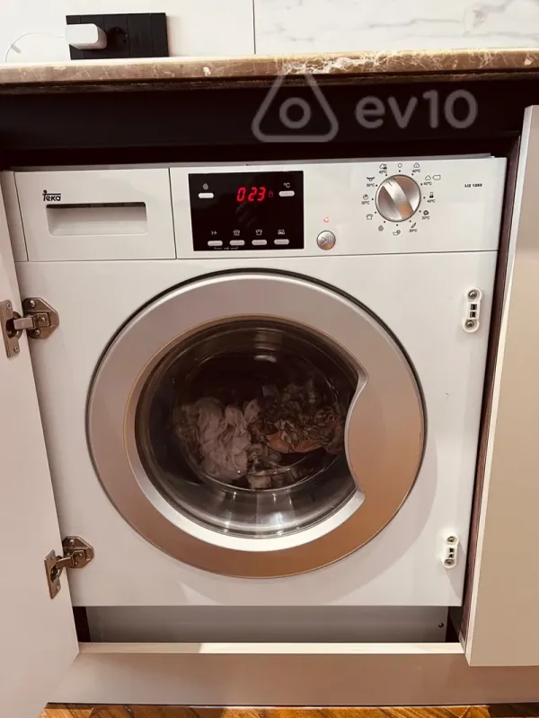 Satılır 3 otaqlı yeni tikili 160 m²