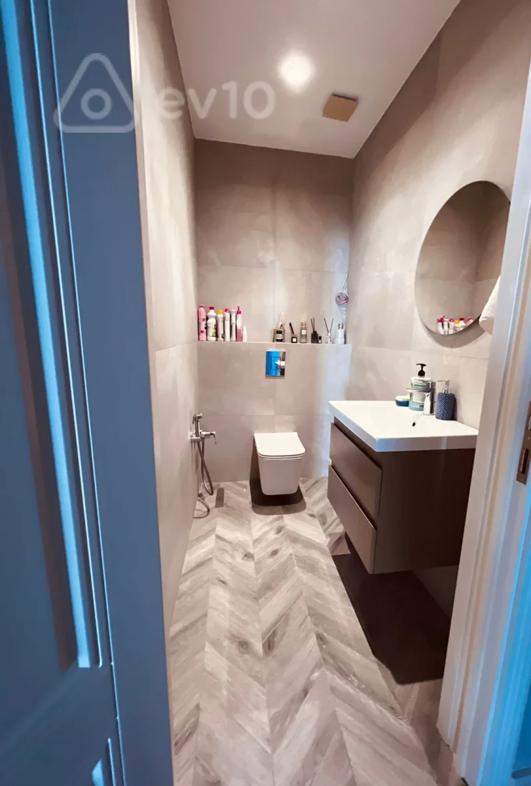 Satılır 3 otaqlı yeni tikili 160 m²