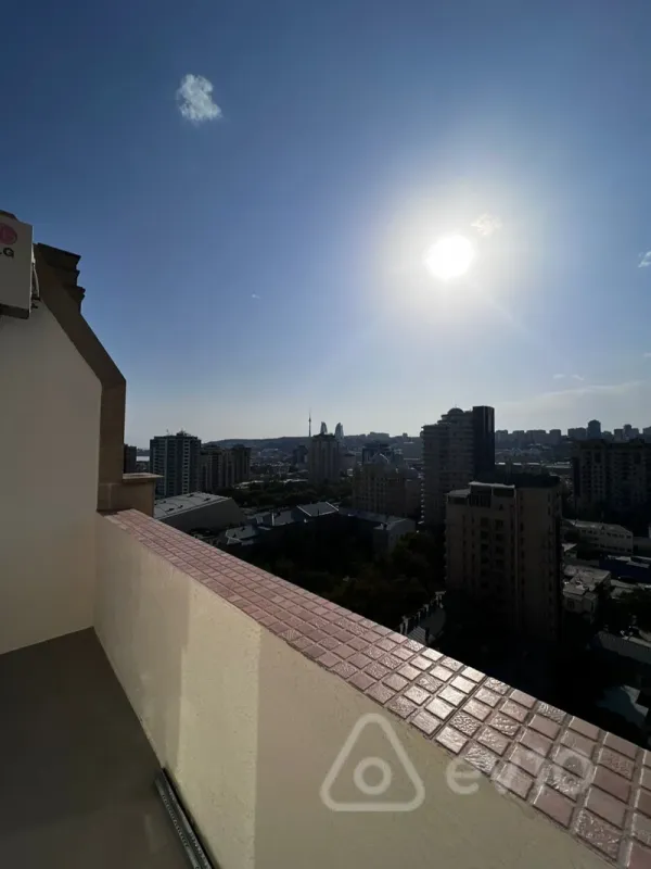 Satılır 3 otaqlı yeni tikili 160 m²