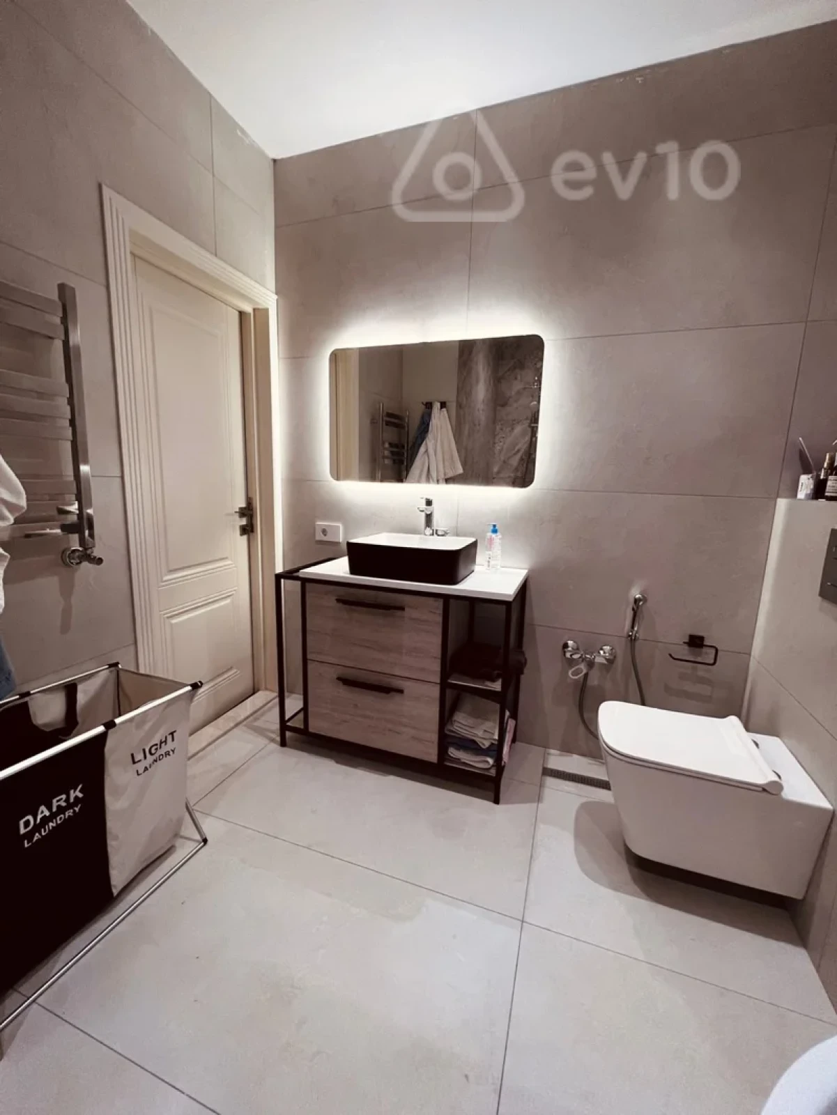 Satılır 3 otaqlı yeni tikili 160 m²