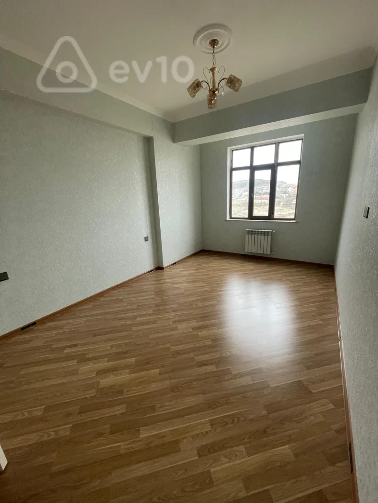 Kirayə verilir 3 otaqlı yeni tikili 120 m²