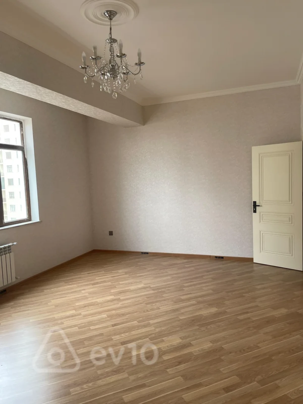 Kirayə verilir 3 otaqlı yeni tikili 120 m²