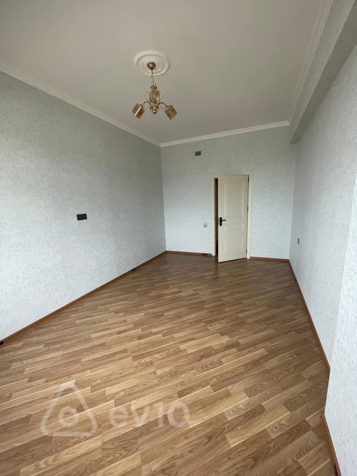 Kirayə verilir 3 otaqlı yeni tikili 120 m²