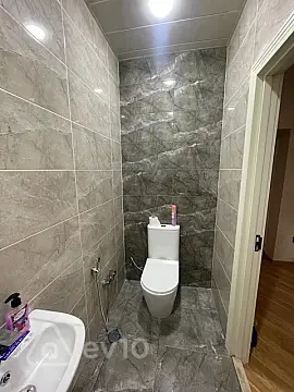 Kirayə verilir 3 otaqlı yeni tikili 120 m²