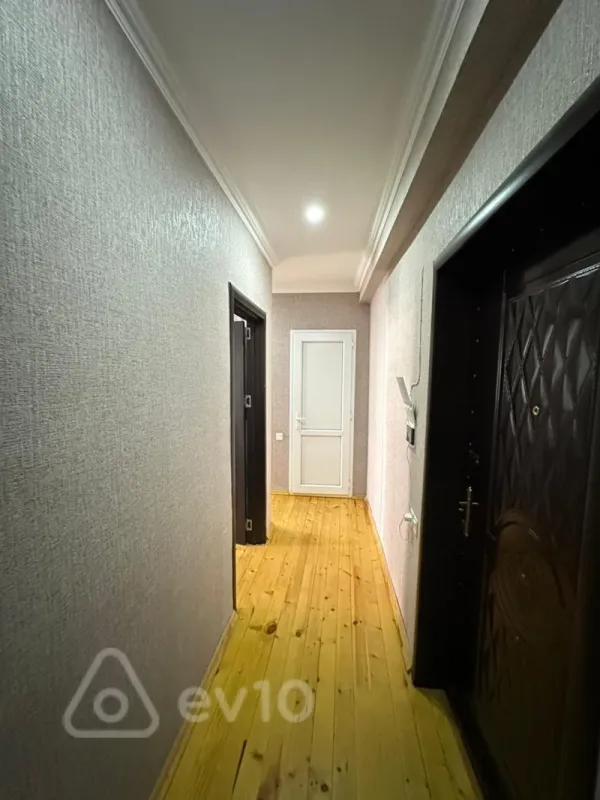 Satılır 2 otaqlı yeni tikili 50 m²