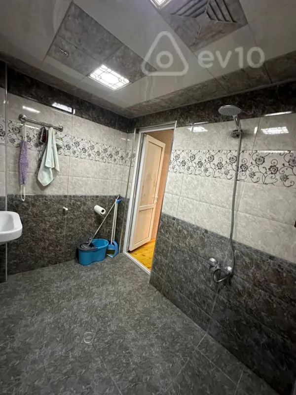 Satılır 2 otaqlı yeni tikili 50 m²