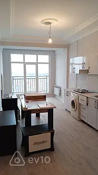 Kirayə verilir 2 otaqlı yeni tikili 45 m²
