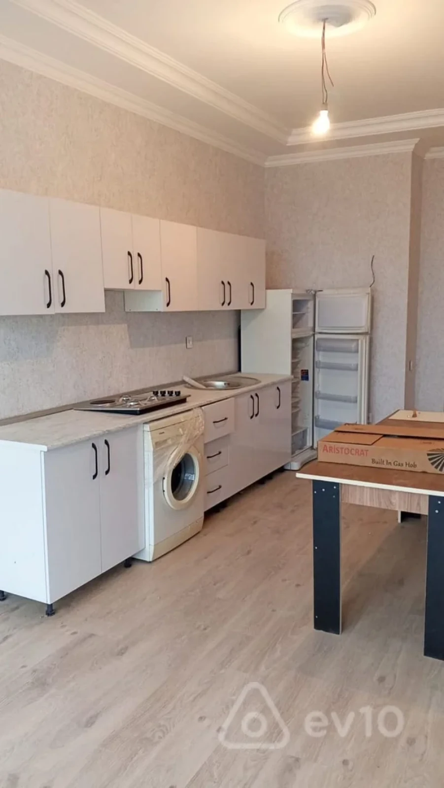Kirayə verilir 2 otaqlı yeni tikili 45 m²