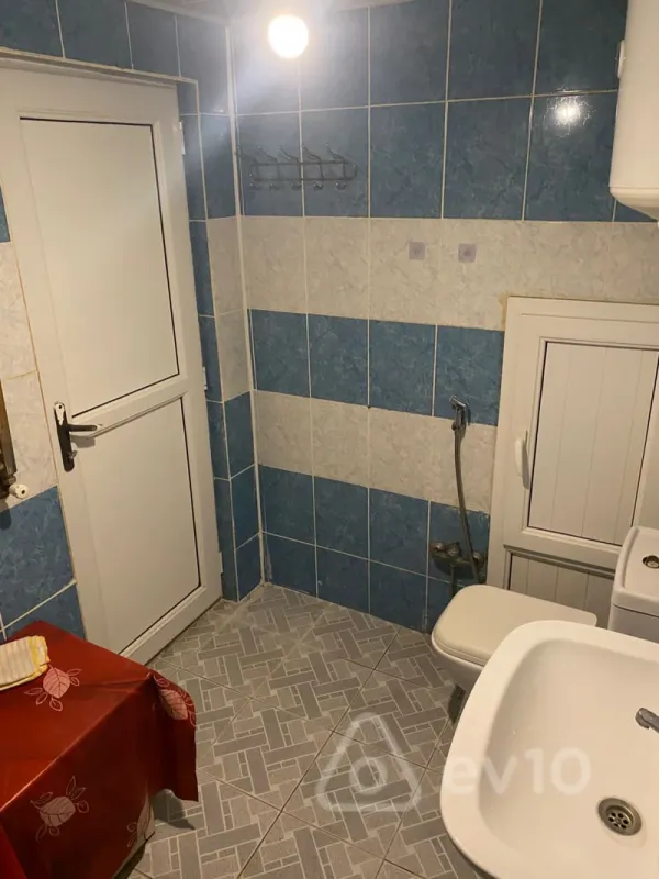 Kirayə verilir 2 otaqlı yeni tikili 48 m²