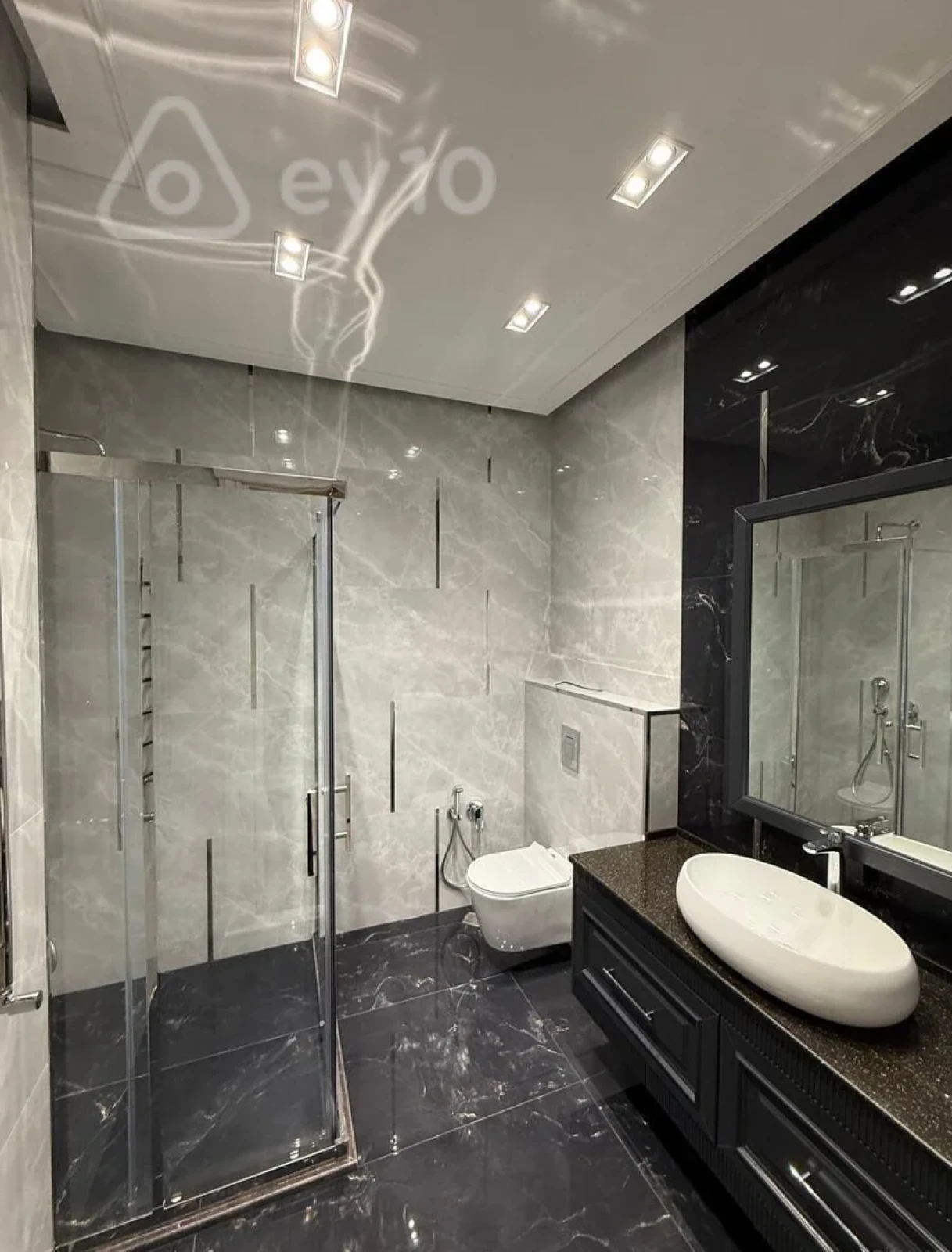 Satılır 4 otaqlı yeni tikili 240 m²