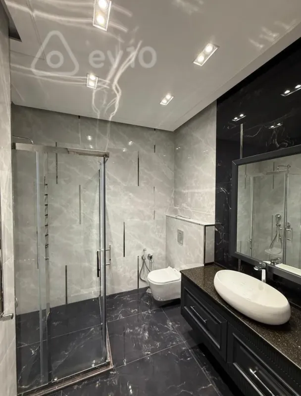 Satılır 4 otaqlı yeni tikili 240 m²