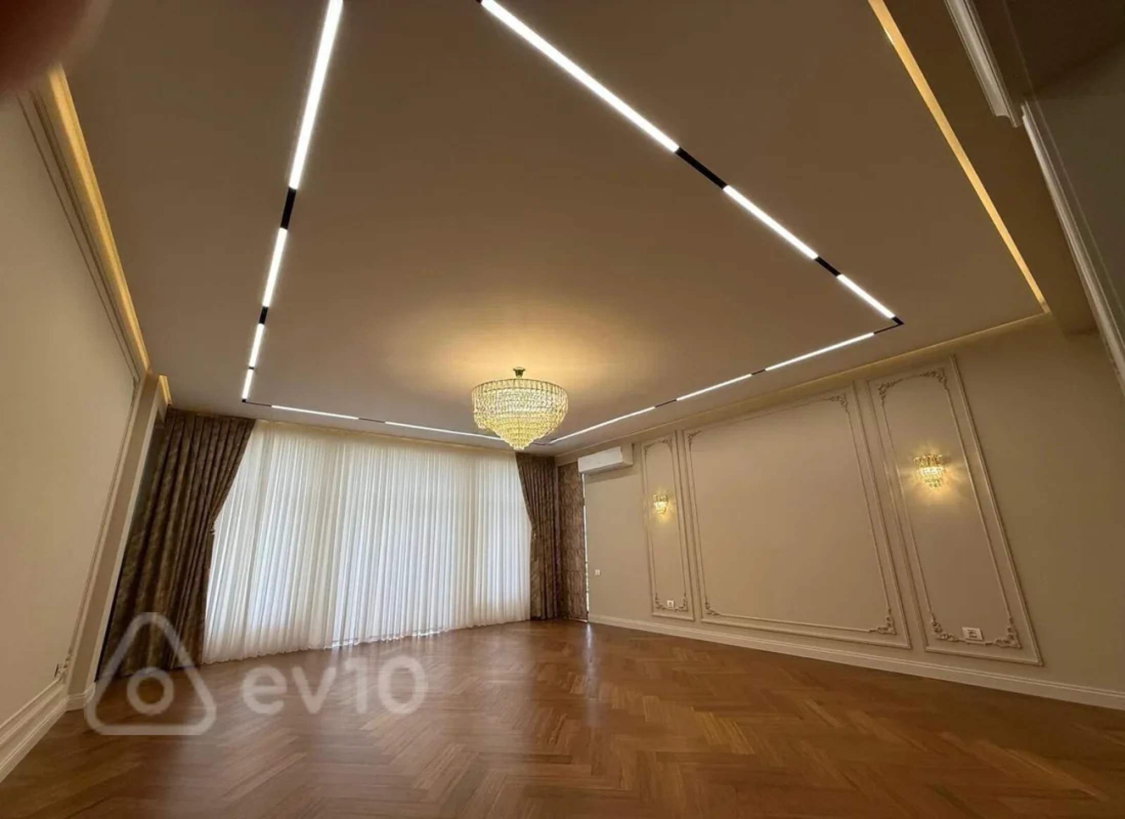 Satılır 4 otaqlı yeni tikili 240 m²