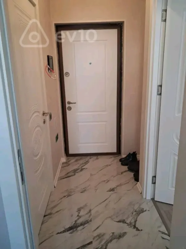 Kirayə verilir 2 otaqlı yeni tikili 55 m²