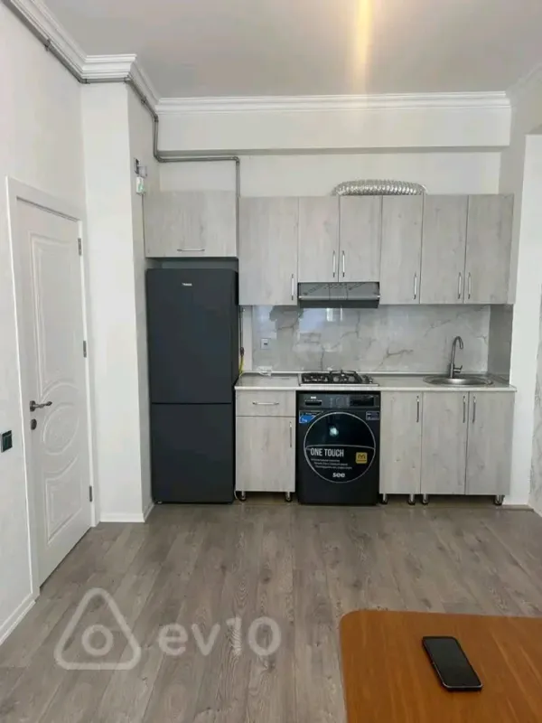 Kirayə verilir 2 otaqlı yeni tikili 55 m²