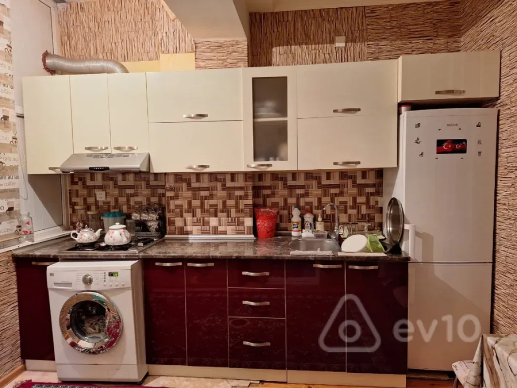 Kirayə verilir 2 otaqlı yeni tikili 80 m²