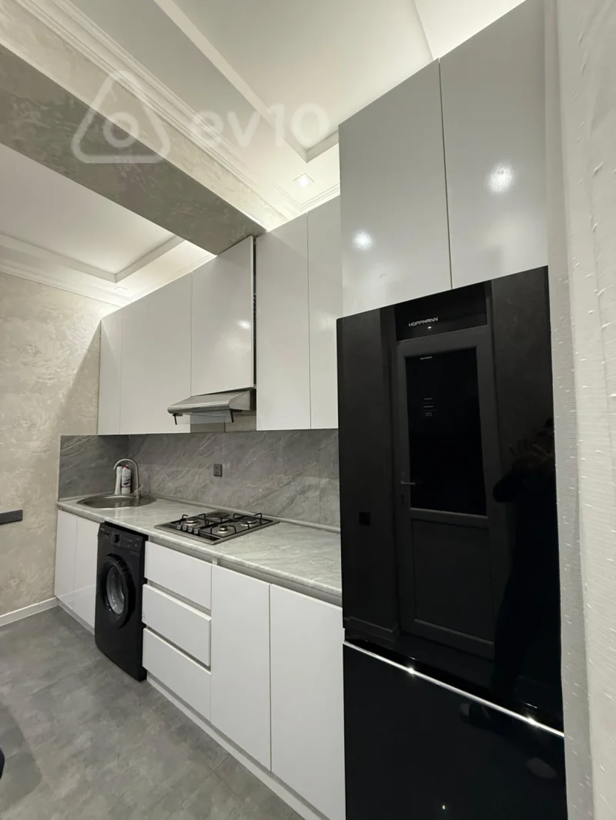 Kirayə verilir 3 otaqlı yeni tikili 95 m²