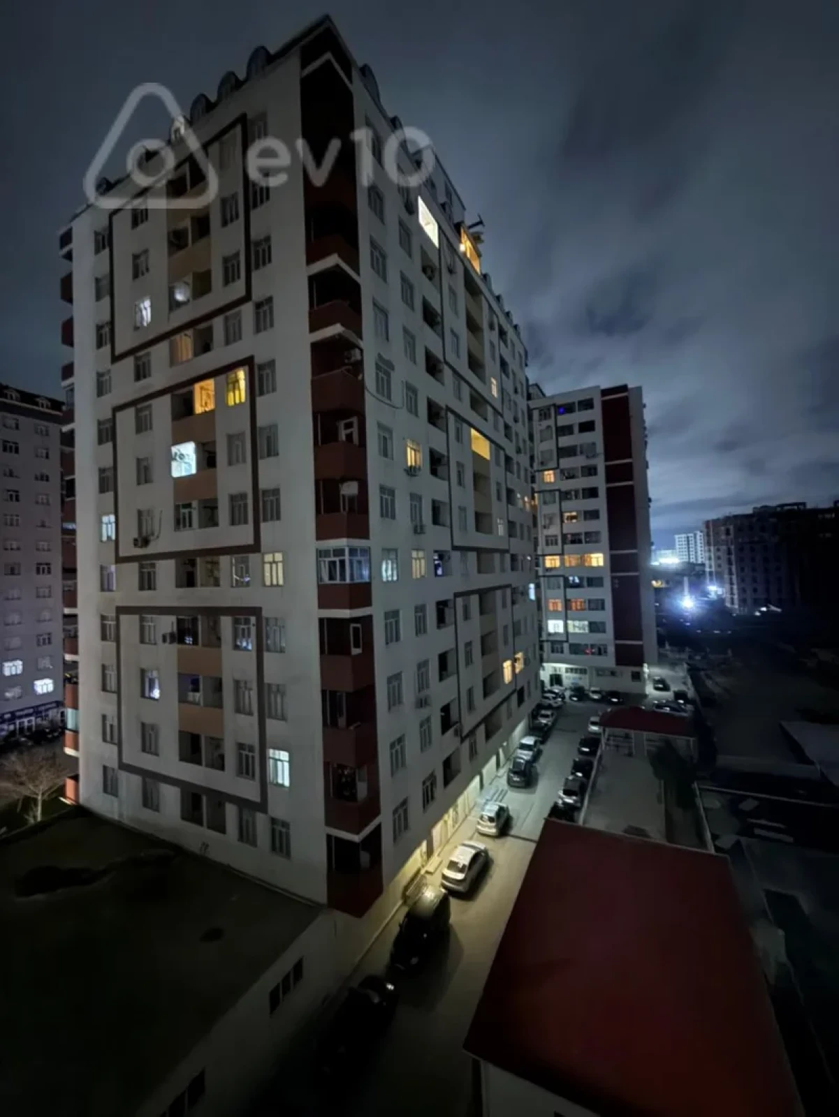 Kirayə verilir 3 otaqlı yeni tikili 95 m²
