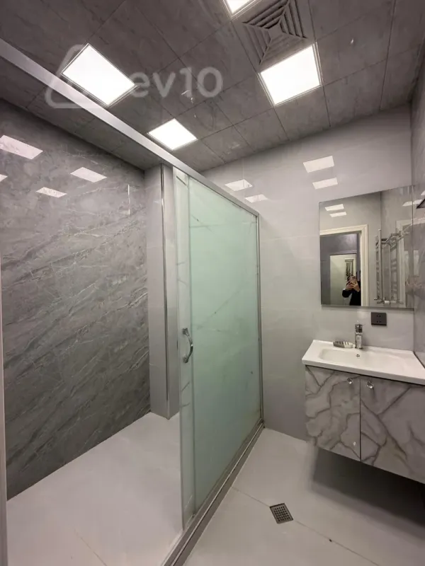 Kirayə verilir 3 otaqlı yeni tikili 95 m²