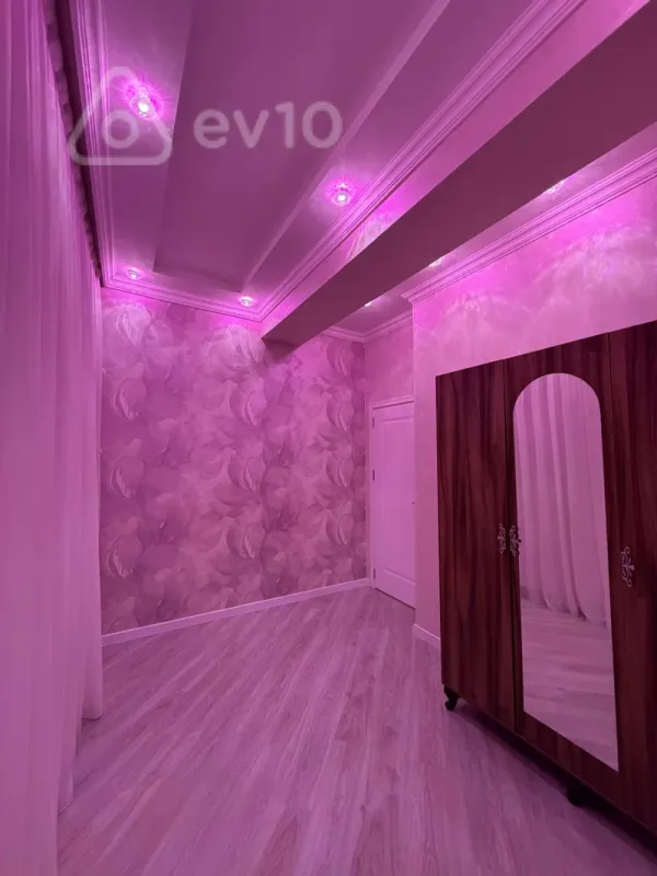 Kirayə verilir 3 otaqlı yeni tikili 95 m²