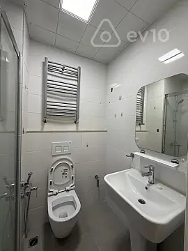 Kirayə verilir 2 otaqlı yeni tikili 50 m²