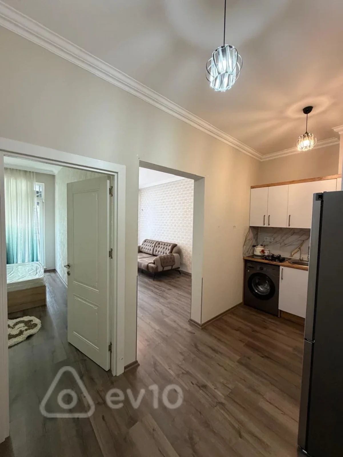 Kirayə verilir 2 otaqlı yeni tikili 50 m²