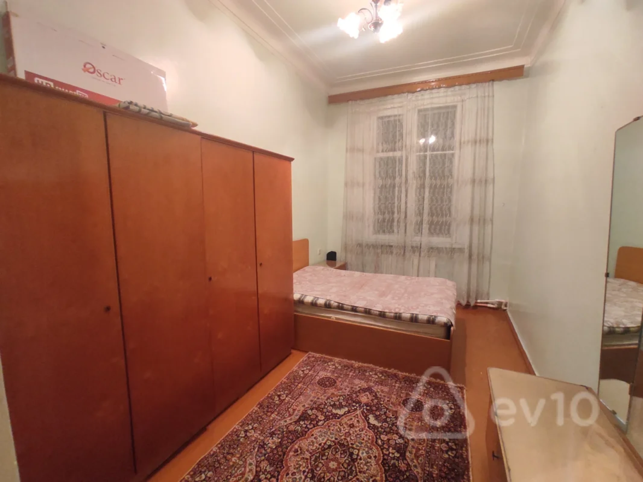 Kirayə verilir 2 otaqlı köhnə tikili 65 m²