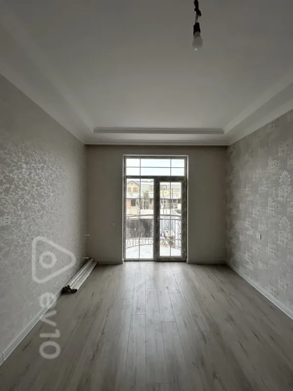 Satılır 4 otaqlı həyət evi 140 m²