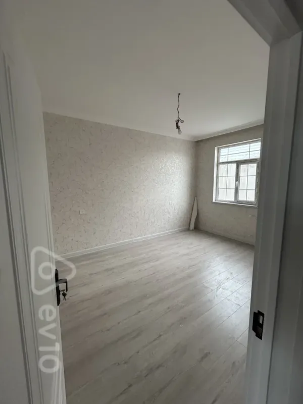 Satılır 4 otaqlı həyət evi 140 m²