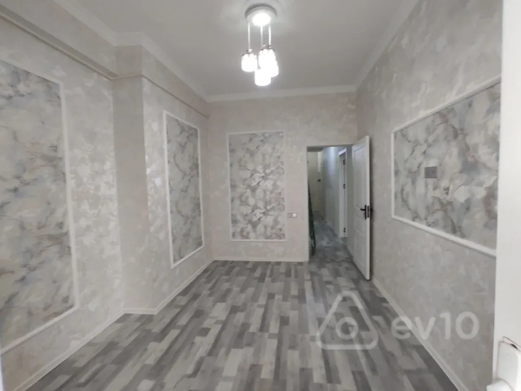 Satılır 2 otaqlı yeni tikili 65 m²