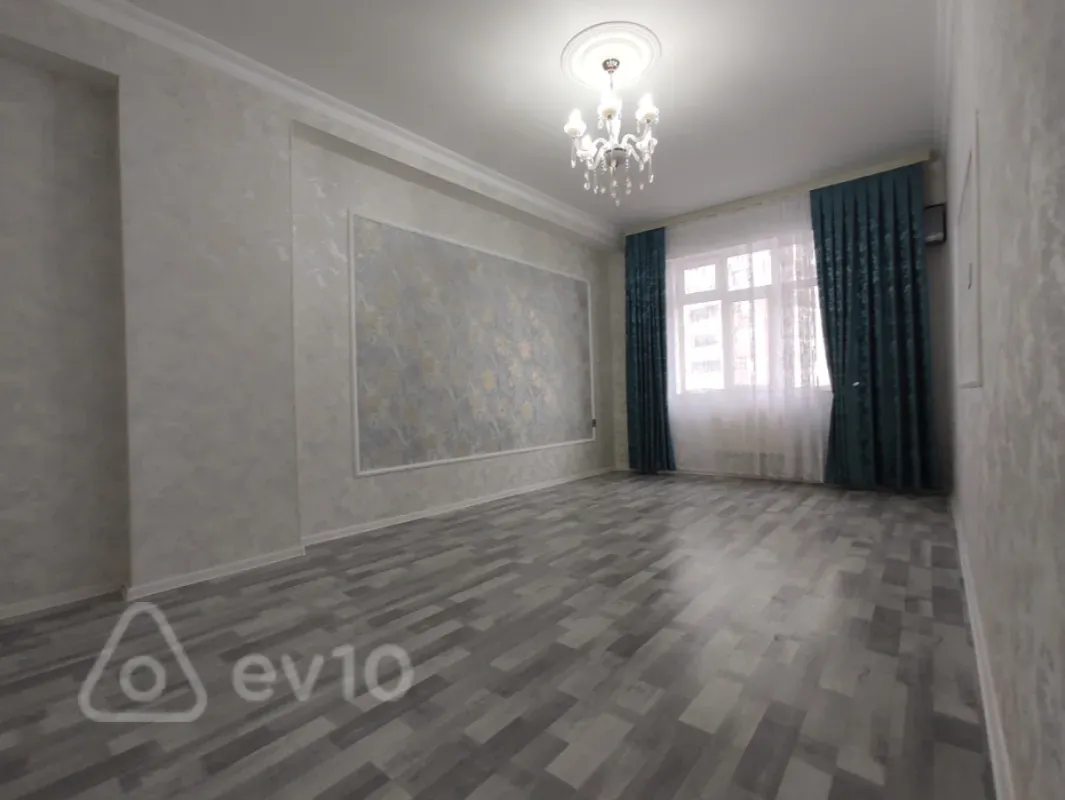 Satılır 2 otaqlı yeni tikili 65 m²