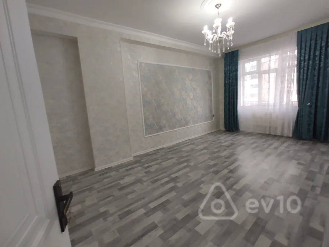 Satılır 2 otaqlı yeni tikili 65 m²
