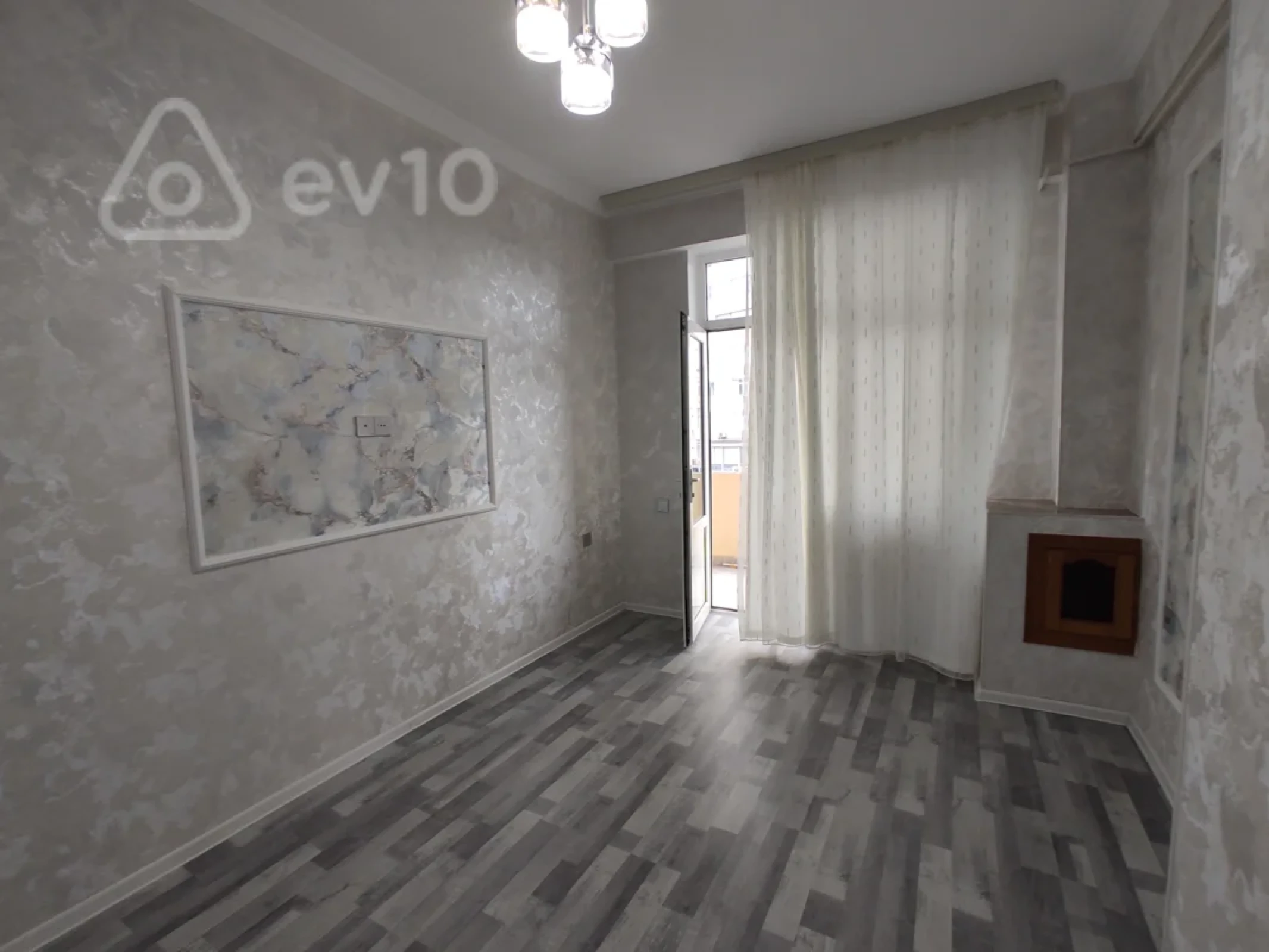 Satılır 2 otaqlı yeni tikili 65 m²