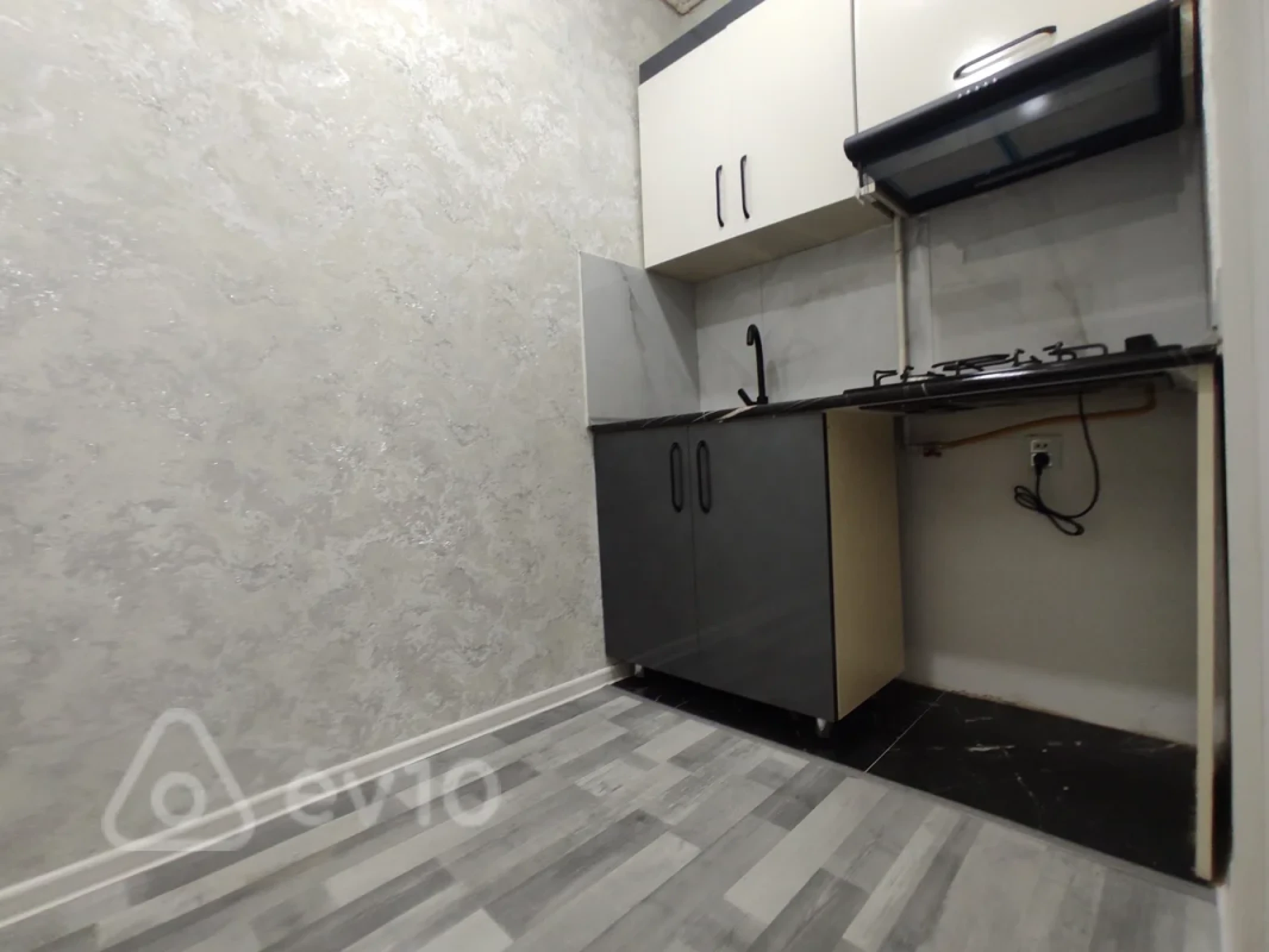 Satılır 2 otaqlı yeni tikili 65 m²