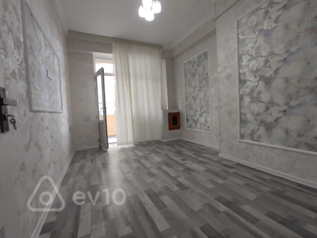 Satılır 2 otaqlı yeni tikili 65 m²