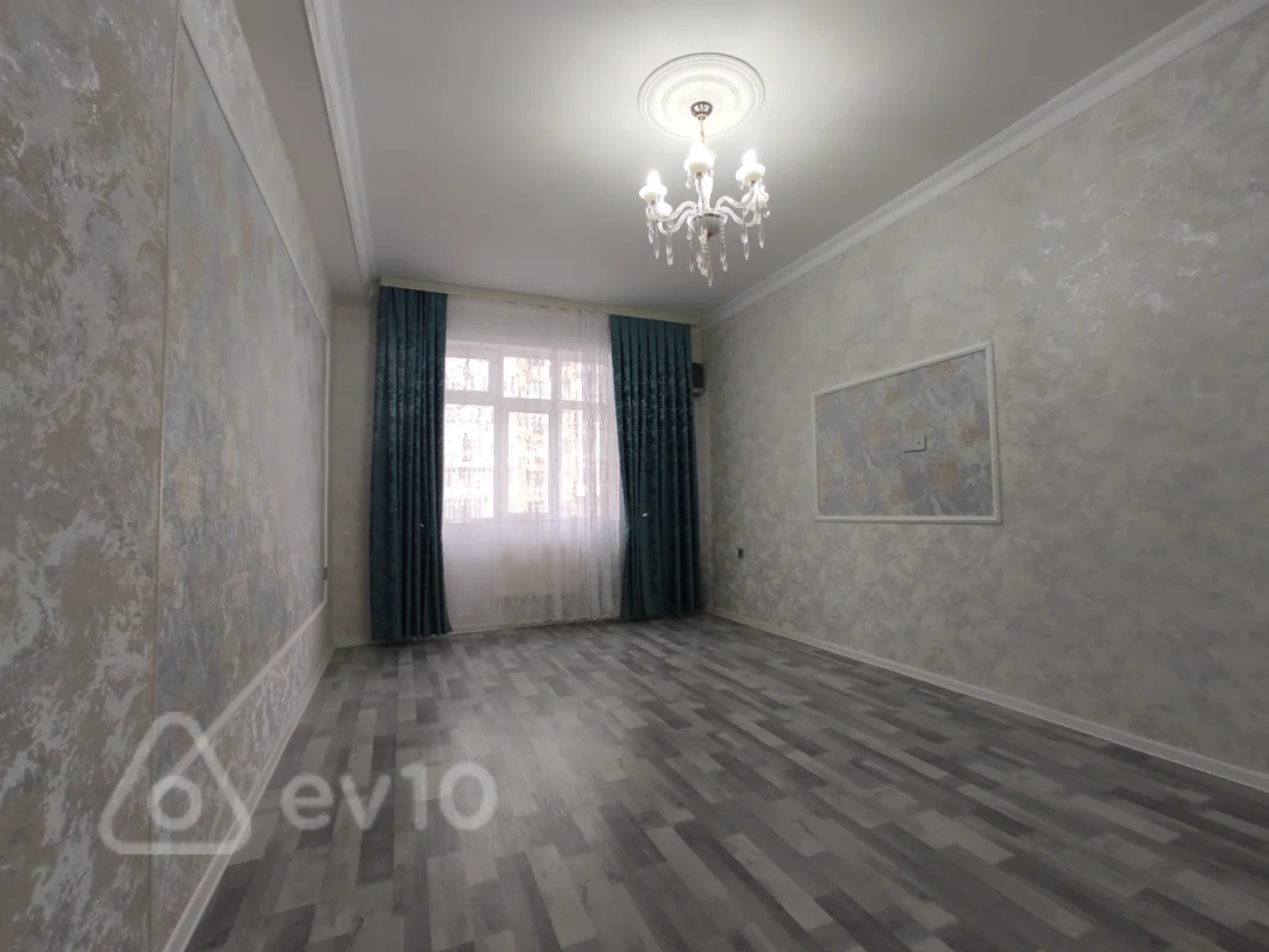 Satılır 2 otaqlı yeni tikili 65 m²