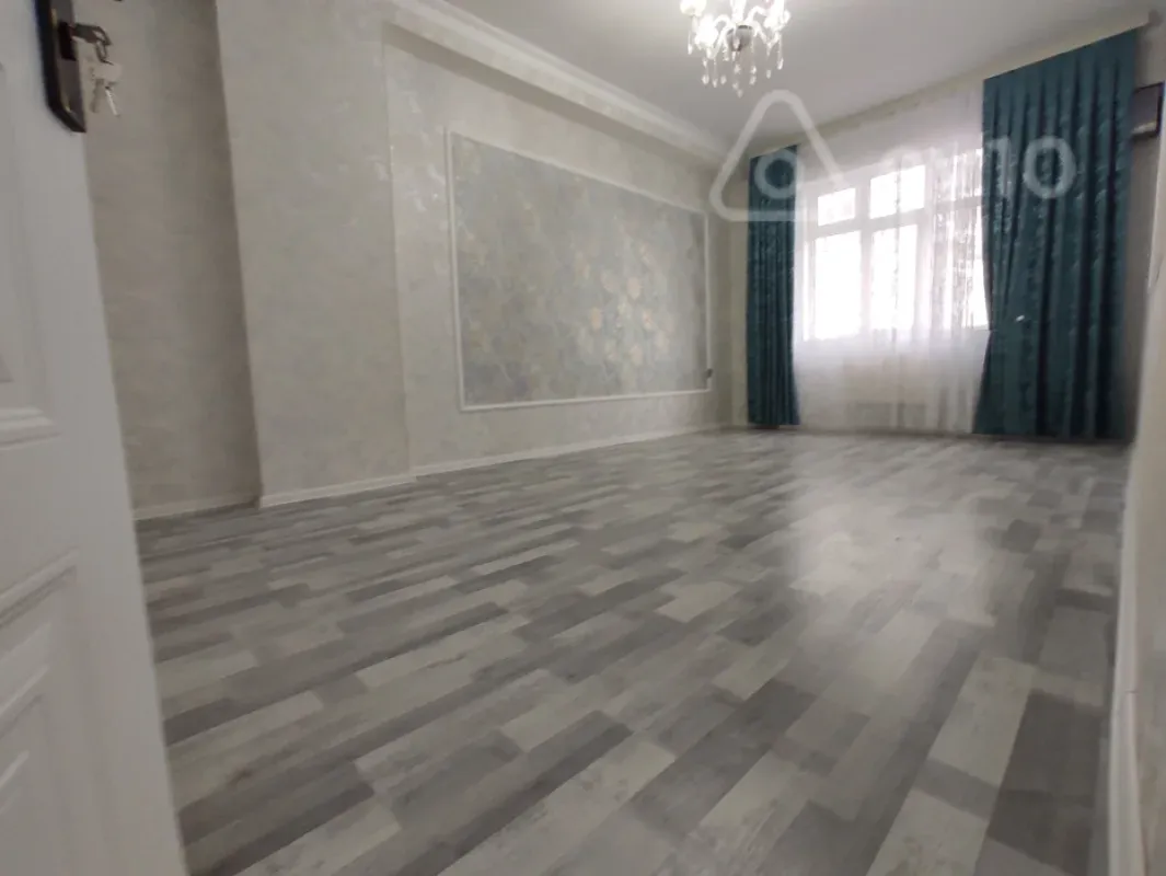 Satılır 2 otaqlı yeni tikili 65 m²
