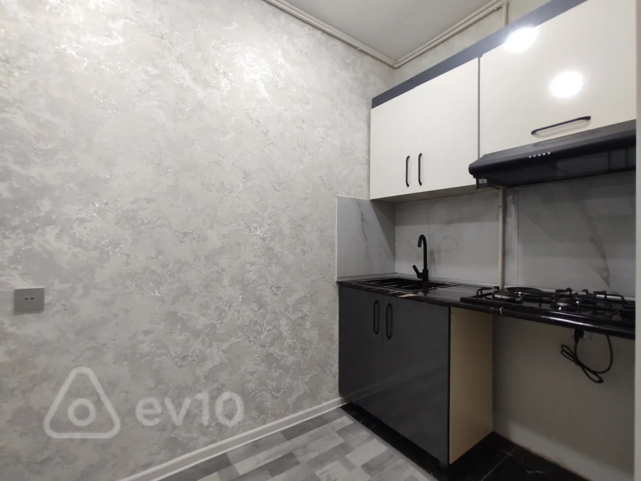 Satılır 2 otaqlı yeni tikili 65 m²