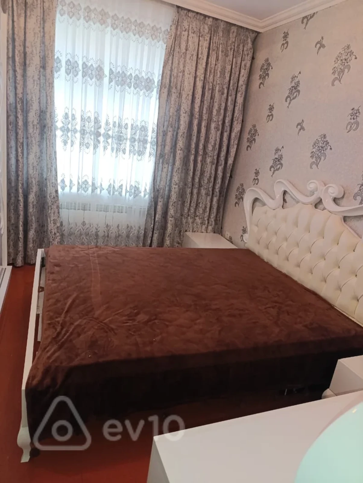 Kirayə verilir 2 otaqlı köhnə tikili 60 m²