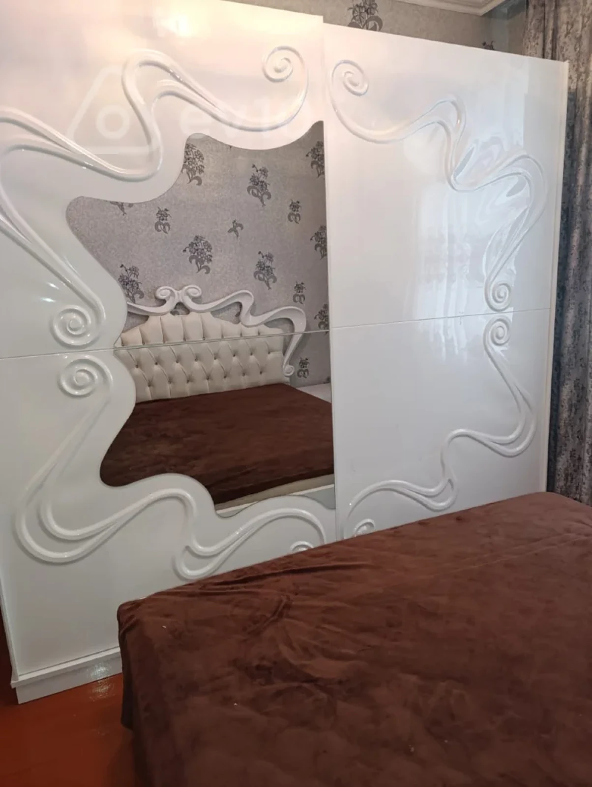 Kirayə verilir 2 otaqlı köhnə tikili 60 m²