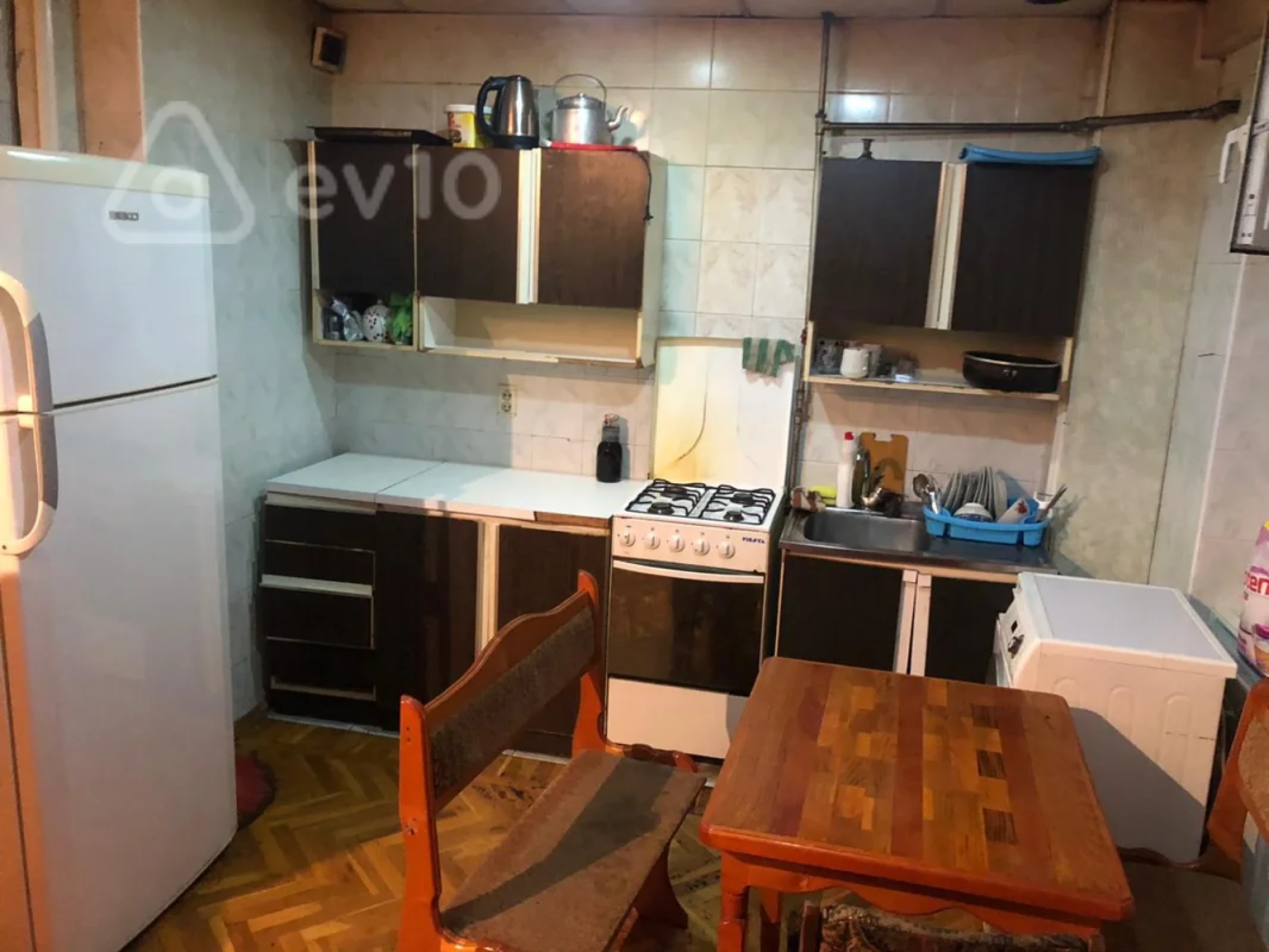 Kirayə verilir 2 otaqlı köhnə tikili 65 m²